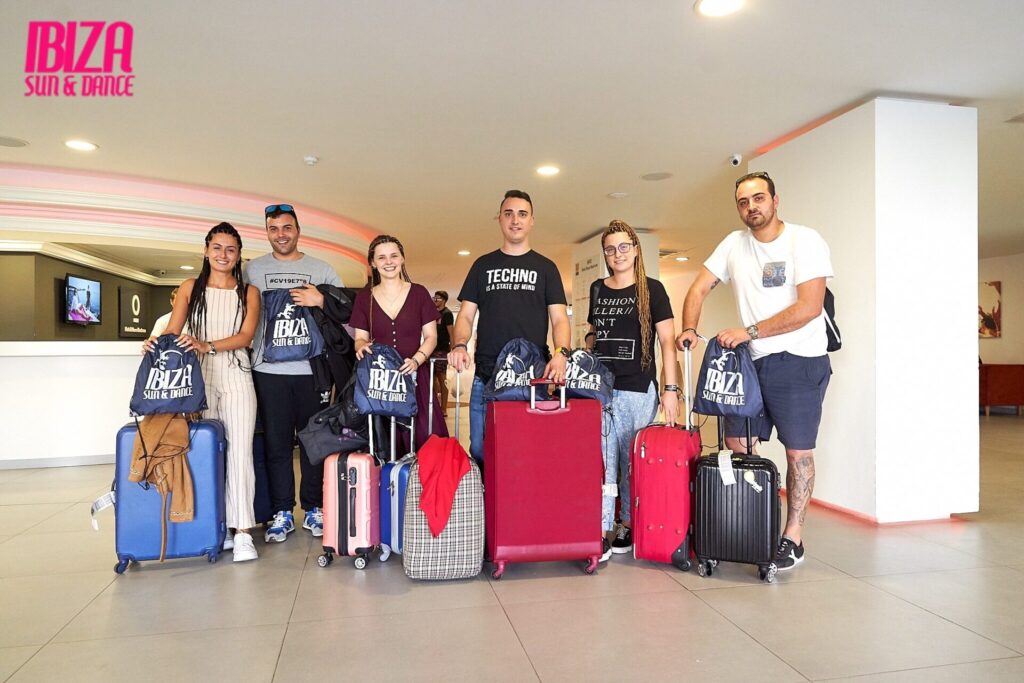 ibiza grupo de amigos

